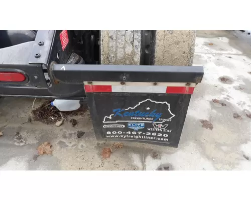 VOLVO VNL MUD FLAP HANGER