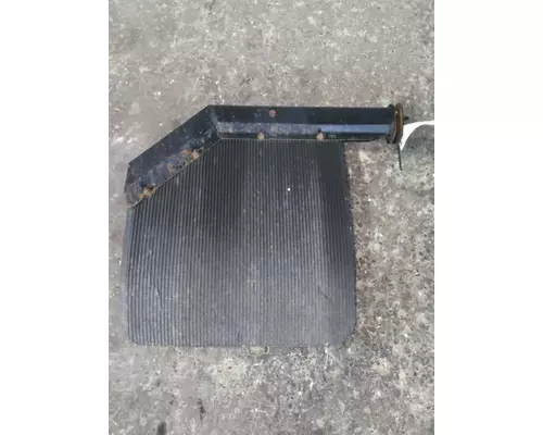 VOLVO VNL MUD FLAP HANGER