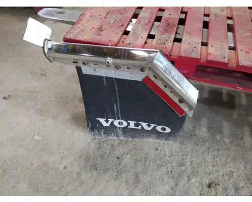 VOLVO VNL MUD FLAP HANGER