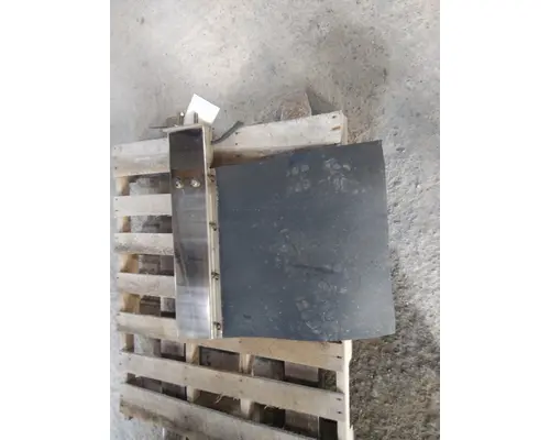 VOLVO VNL MUD FLAP HANGER
