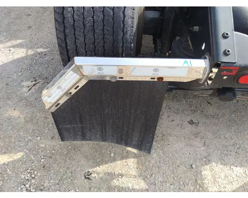 VOLVO VNL MUD FLAP HANGER