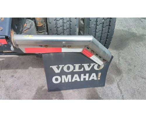 VOLVO VNL MUD FLAP HANGER