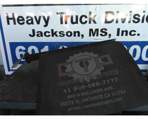 VOLVO VNL MUD FLAP HANGER