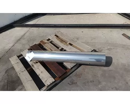 VOLVO VNL MUFFLER SHIELD