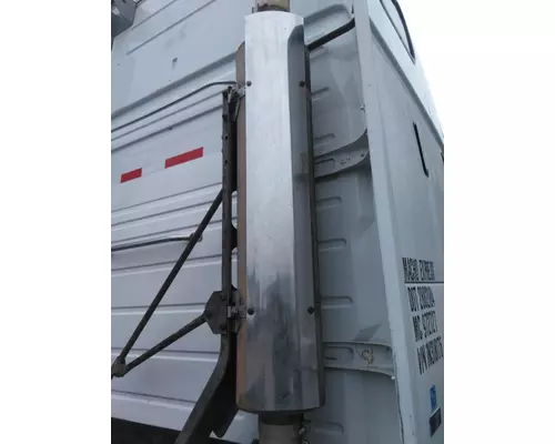 VOLVO VNL MUFFLER SHIELD