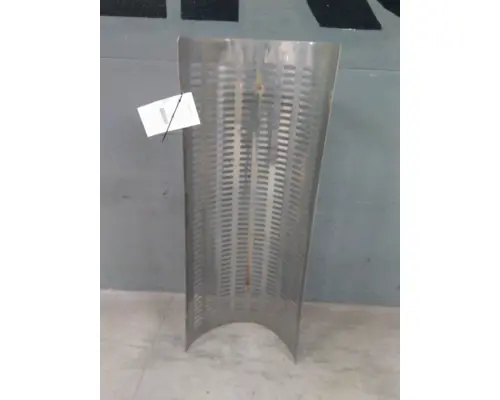 VOLVO VNL MUFFLER SHIELD