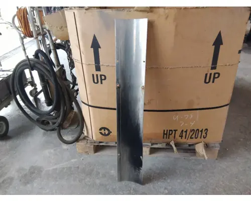 VOLVO VNL MUFFLER SHIELD