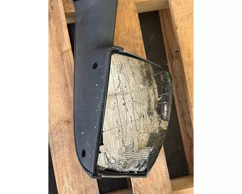 VOLVO VNL Mirror (Side View)