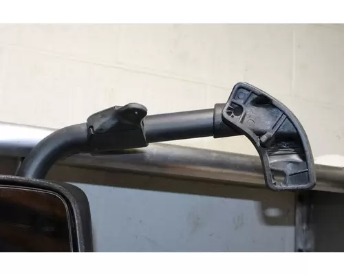 VOLVO VNL Mirror (Side View)