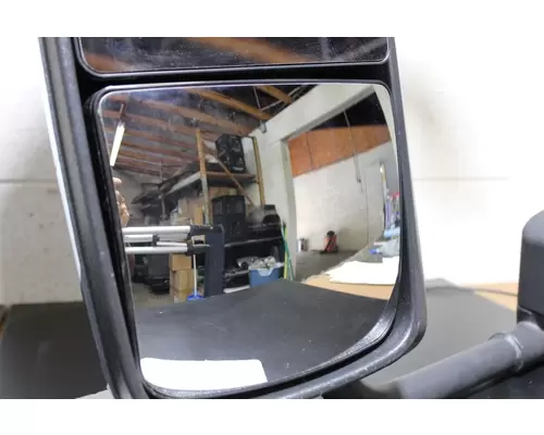 VOLVO VNL Mirror (Side View)