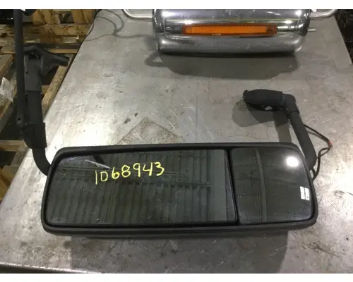 VOLVO VNL Mirror (Side View)