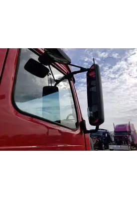 VOLVO VNL Mirror (Side View)