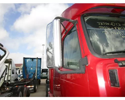 VOLVO VNL Mirror (Side View)