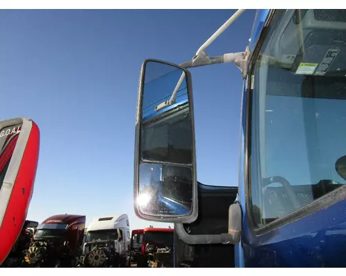 VOLVO VNL Mirror (Side View)