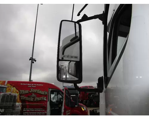 VOLVO VNL Mirror (Side View)