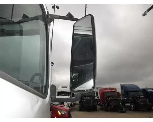 VOLVO VNL Mirror (Side View)