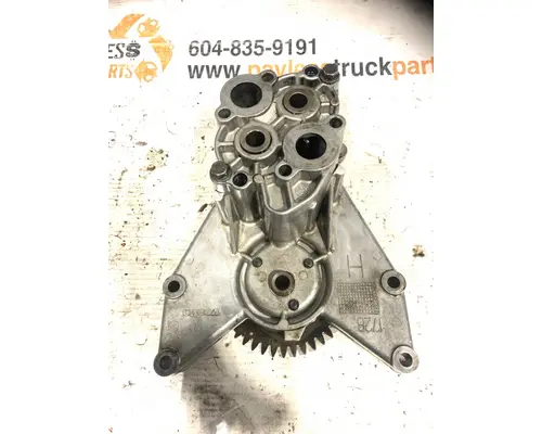 VOLVO VNL Oil Pump