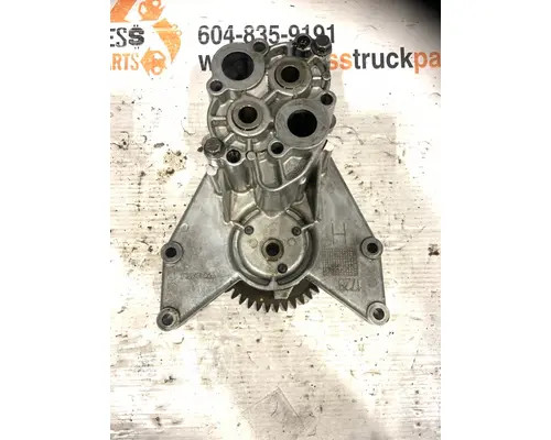 VOLVO VNL Oil Pump