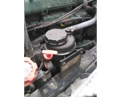 VOLVO VNL POWER STEERING RESERVOIR