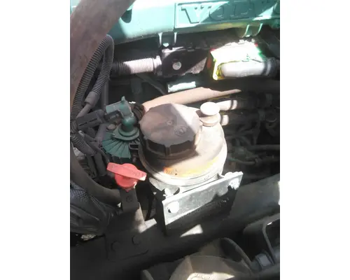 VOLVO VNL POWER STEERING RESERVOIR