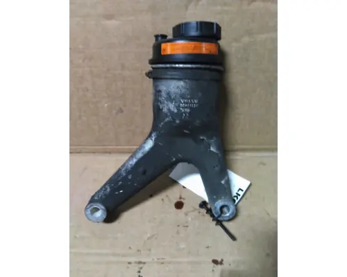 VOLVO VNL POWER STEERING RESERVOIR
