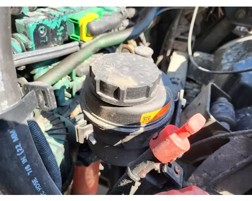 VOLVO VNL POWER STEERING RESERVOIR