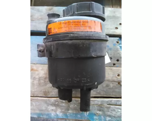 VOLVO VNL POWER STEERING RESERVOIR