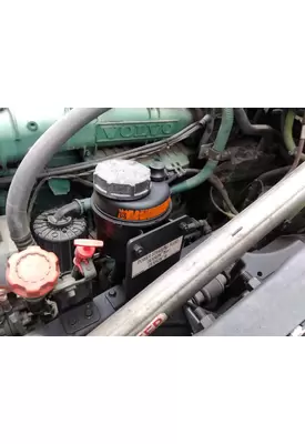 VOLVO VNL POWER STEERING RESERVOIR