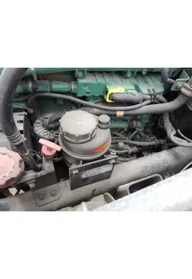 VOLVO VNL POWER STEERING RESERVOIR