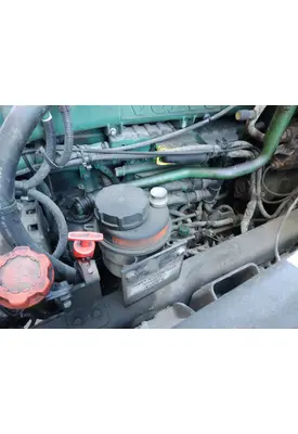 VOLVO VNL POWER STEERING RESERVOIR