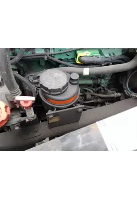 VOLVO VNL POWER STEERING RESERVOIR