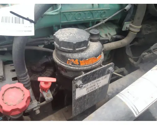 VOLVO VNL POWER STEERING RESERVOIR