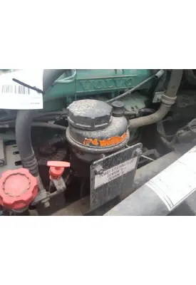 VOLVO VNL POWER STEERING RESERVOIR