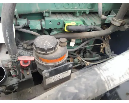 VOLVO VNL POWER STEERING RESERVOIR