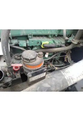 VOLVO VNL POWER STEERING RESERVOIR