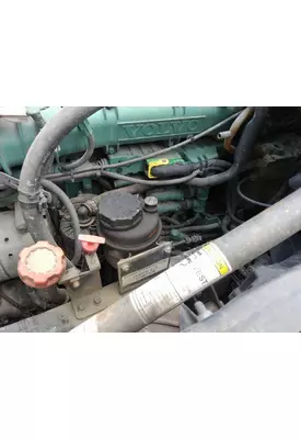 VOLVO VNL POWER STEERING RESERVOIR