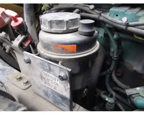 VOLVO VNL POWER STEERING RESERVOIR