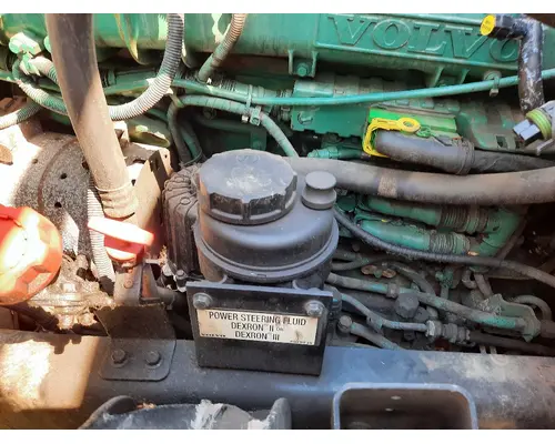 VOLVO VNL POWER STEERING RESERVOIR