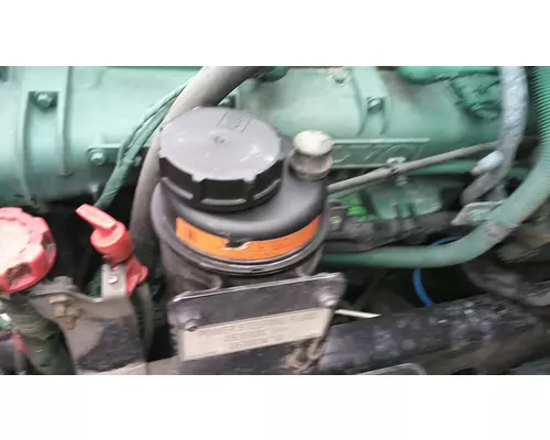 VOLVO VNL POWER STEERING RESERVOIR