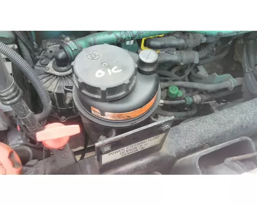 VOLVO VNL POWER STEERING RESERVOIR