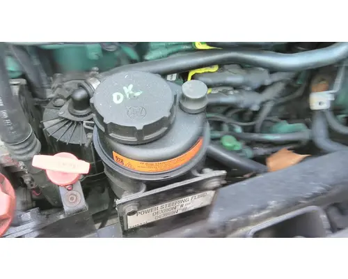 VOLVO VNL POWER STEERING RESERVOIR