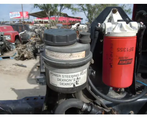 VOLVO VNL Power Steering Assembly