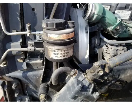 VOLVO VNL Power Steering Assembly