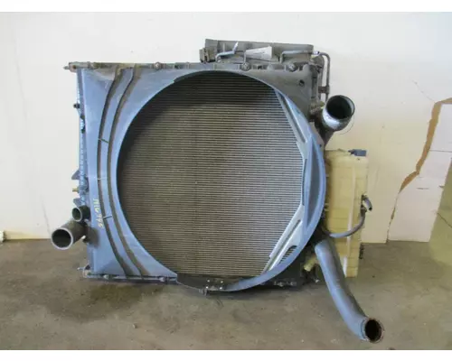 VOLVO VNL RADIATOR ASSEMBLY