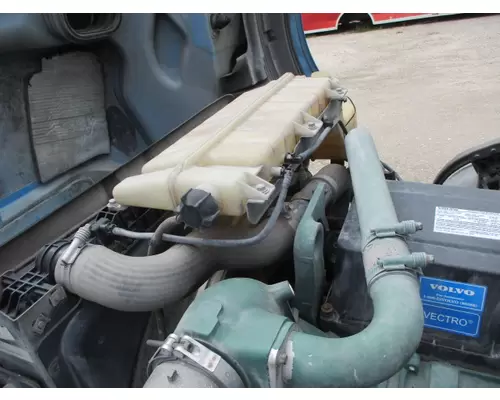 VOLVO VNL RADIATOR OVERFLOW TANK