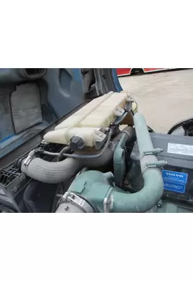 VOLVO VNL RADIATOR OVERFLOW TANK