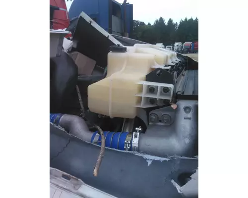 VOLVO VNL RADIATOR OVERFLOW TANK