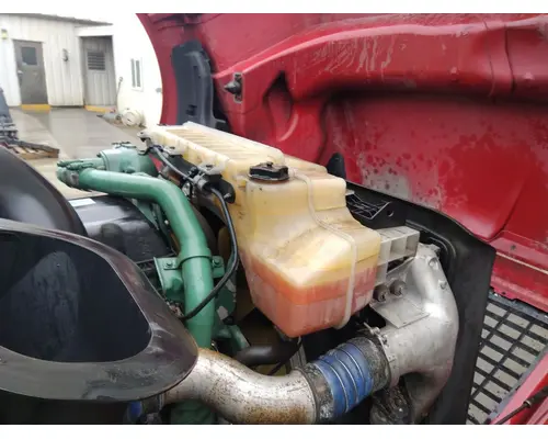 VOLVO VNL RADIATOR OVERFLOW TANK