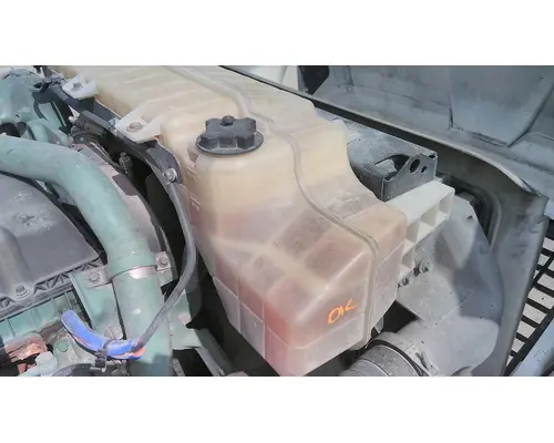 VOLVO VNL RADIATOR OVERFLOW TANK