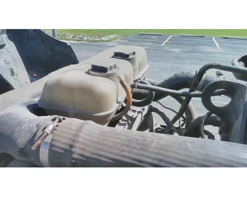 VOLVO VNL RADIATOR OVERFLOW TANK